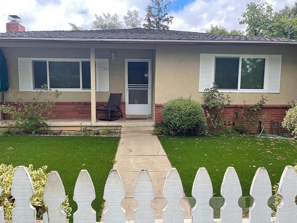 1st image of 800 Cambridge Ave