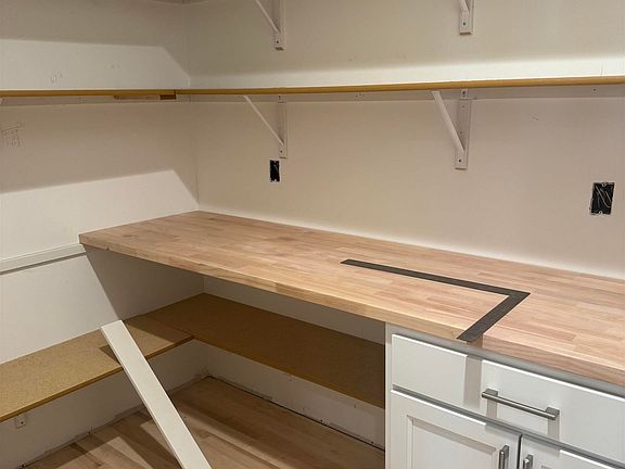 4th image of 8825 Ranch Gate Rd