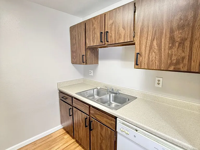 Welcome to 1785 Zebulon Dr Comfortable Living with Mountain Views — Photo 8