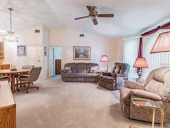 5th image of 6630 Foxmoor Dr