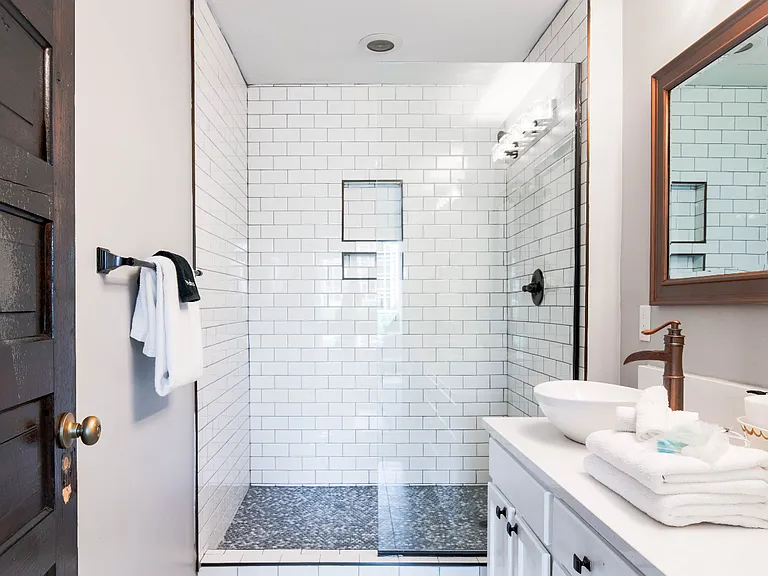 718 Trade St #808 — Photo 29