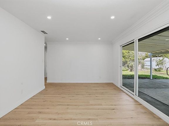 5th image of 6490 Hillside Ave