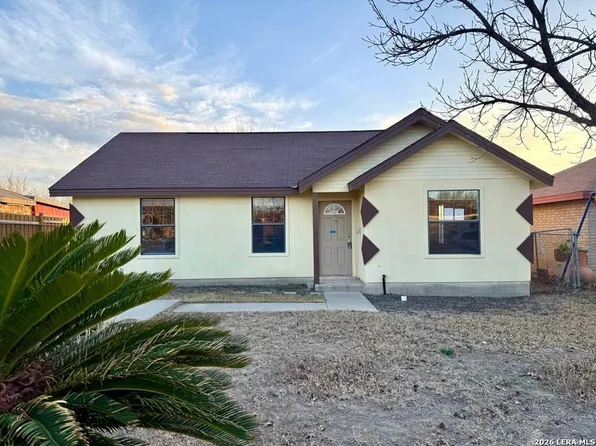 3042 Alvin, Eagle Pass, TX 78852