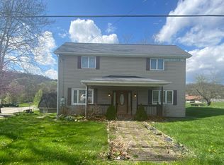 46 Memorial Dr, Perryopolis, PA 15473