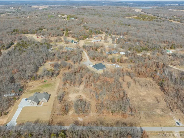 32551 Meadowood Dr, Mannford, OK 74044