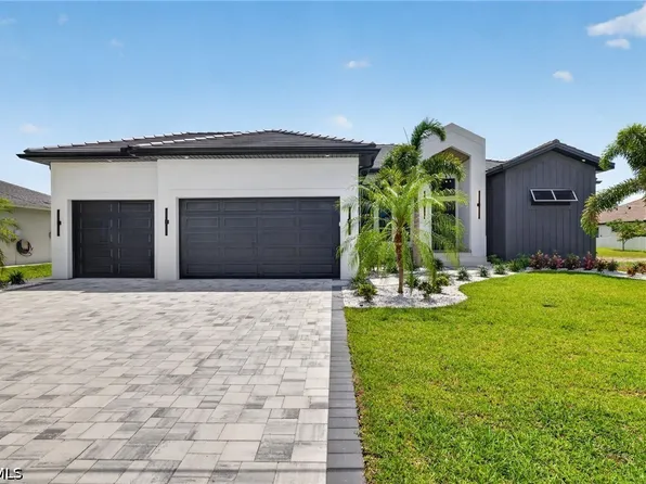 209 NW 35th Pl, Cape Coral, FL 33993