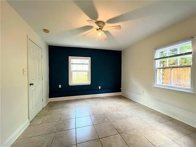 4224 Walmsley Ave — Photo 6