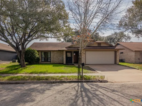 206 Newhaven St, Victoria, TX 77904
