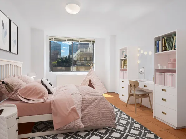 429 East 52nd Street image 4 of 14