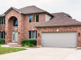 25135 Round Barn Rd, Plainfield, IL 60585