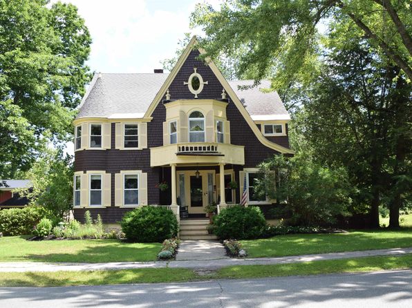 14 Burnside Street, Lancaster, NH 03584