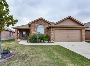 1120 Wellesbourne Ln, Fort Worth, TX 76134