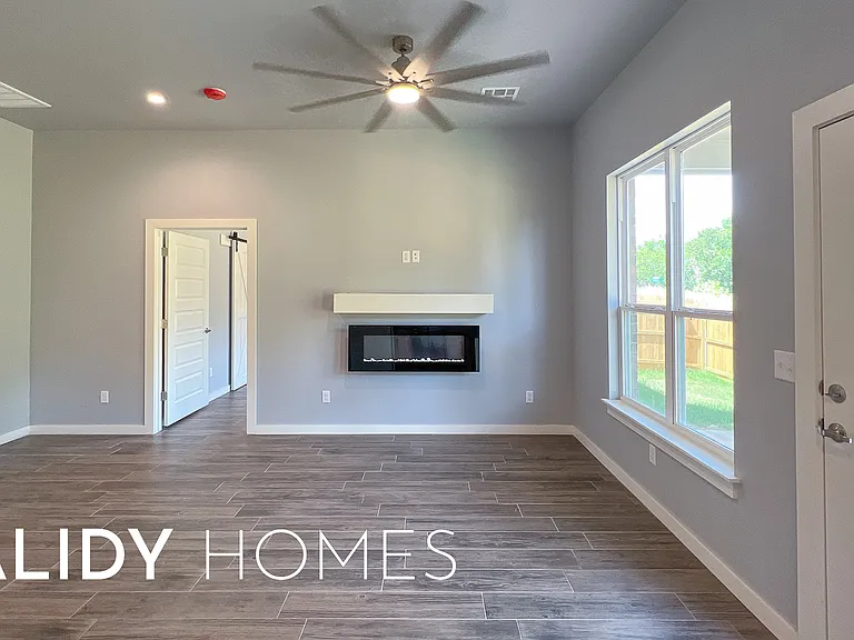 412 Remington Ave — Photo 26