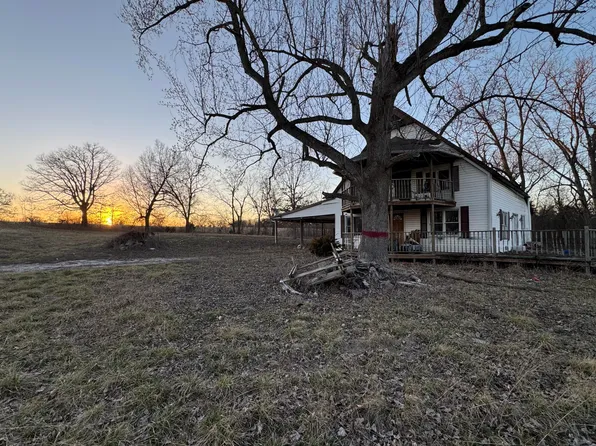 11726 Kable Ln, Boonville, MO 65233