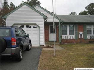 13B Easton Dr #55, Whiting, NJ 08759