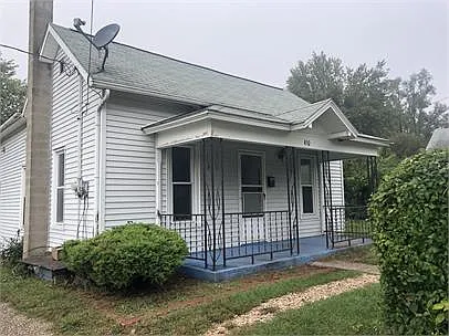 450 Sherman St photo 1