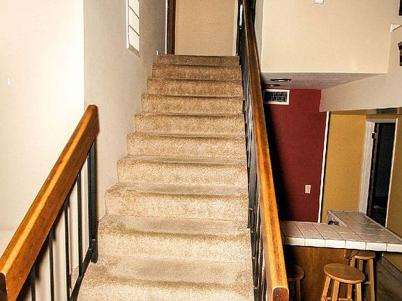 Stairs Going-Up