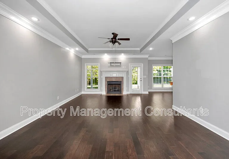 108 Blackwood Dr NW — Photo 8