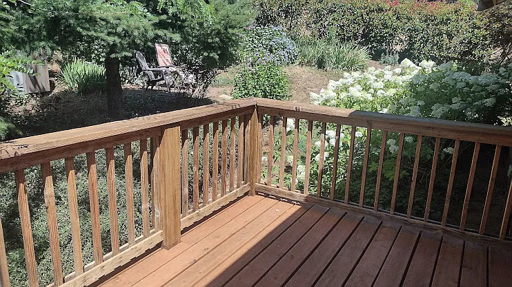 Ashley Dr — Photo 22