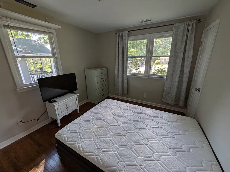 1112 Fiske St — Photo 7