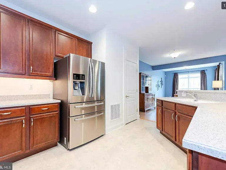8042 Four Quarter Rd — Photo 13