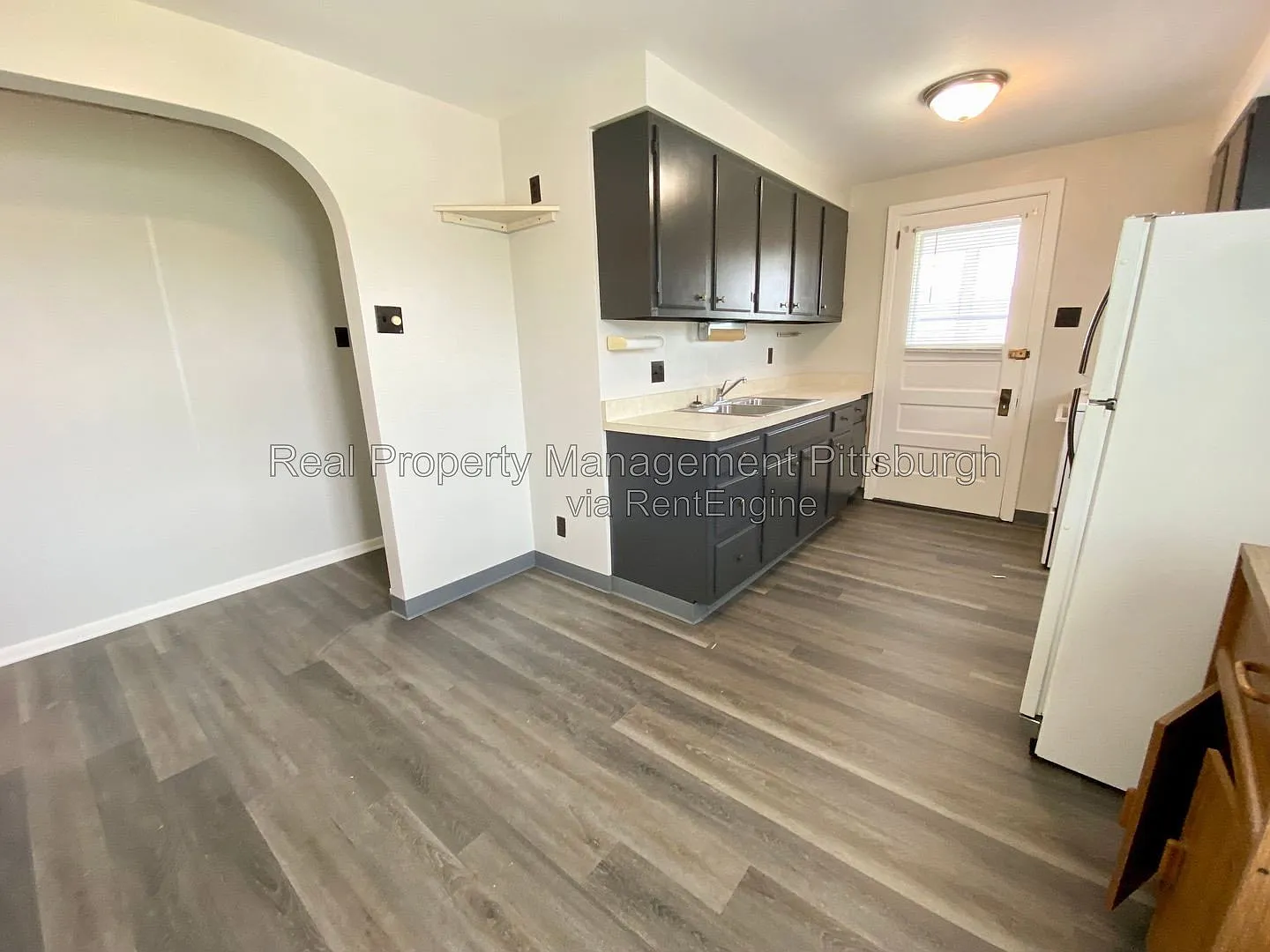 7209 Front River Rd — Photo 2