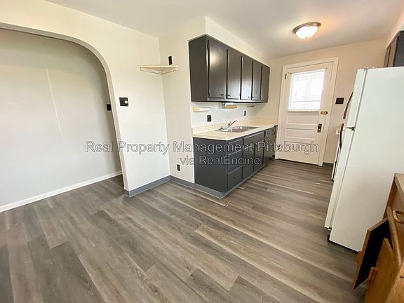 2nd image of 7209 Front River Rd Floor 2