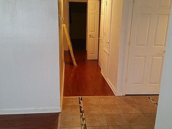 4th image of 893 Polk Ave