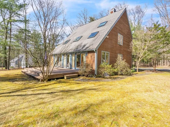 14 Indian Pipe Ln, Amherst, MA 01002