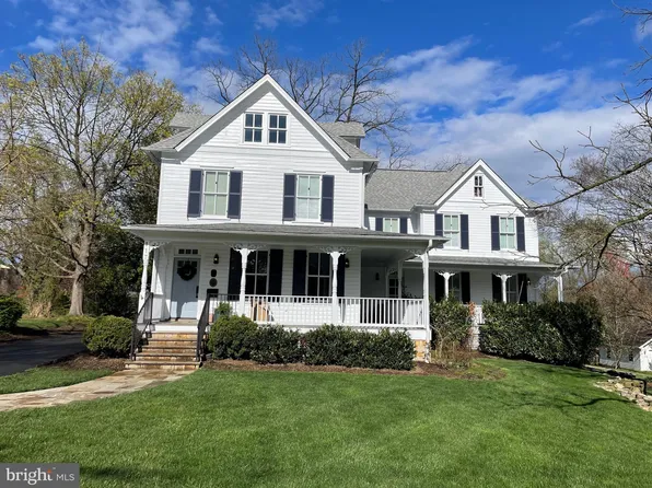 117 E Columbia St, Falls Church, VA 22046