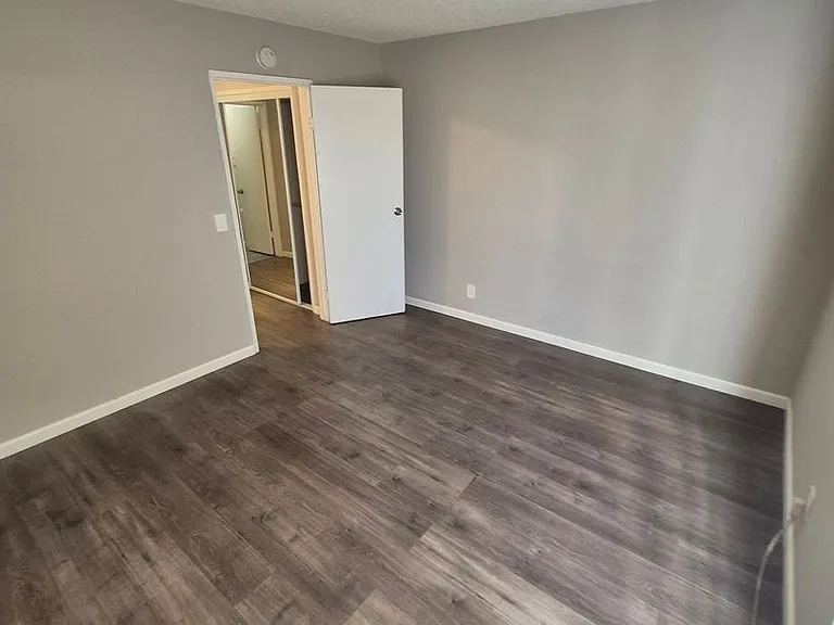 1130 W. San Bernardino Rd — Photo 34