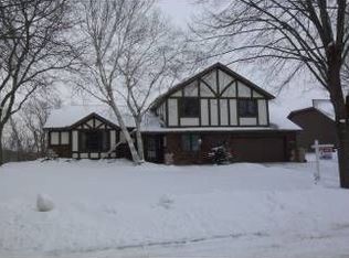 101 Horseshoe Bnd, Madison, WI 53705