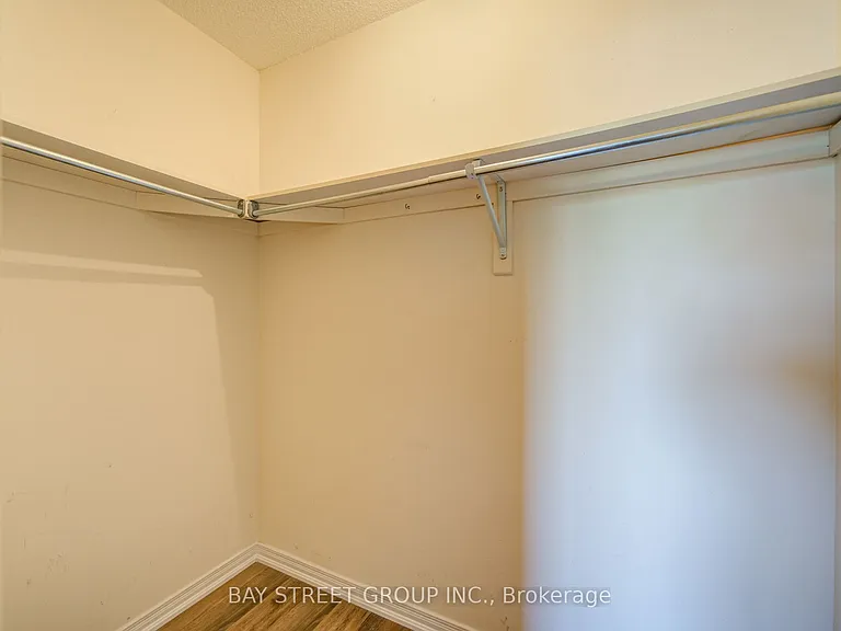 1833 Hobson Dr — Photo 39
