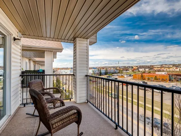 12 E Cimarron Cmn #1414, Okotoks, AB T1S 2G1