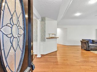 15784 Lakeway Dr, Willis, TX 77318