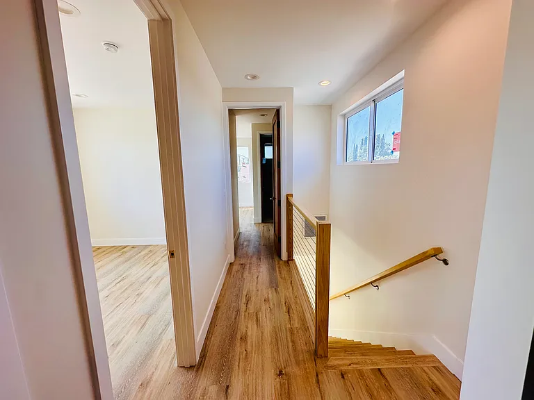 Cloverbrook Dr — Photo 10