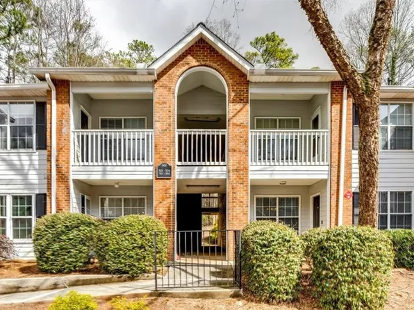 514 Streamside Dr #514, Roswell, GA 30076