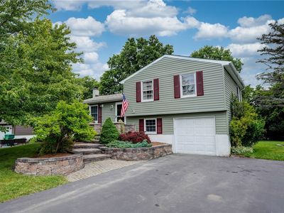 5738 Dalton Dr, Farmington, NY, 14425