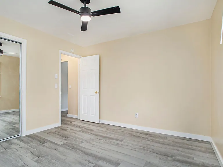 103 Devon Ave #C-1 — Photo 11
