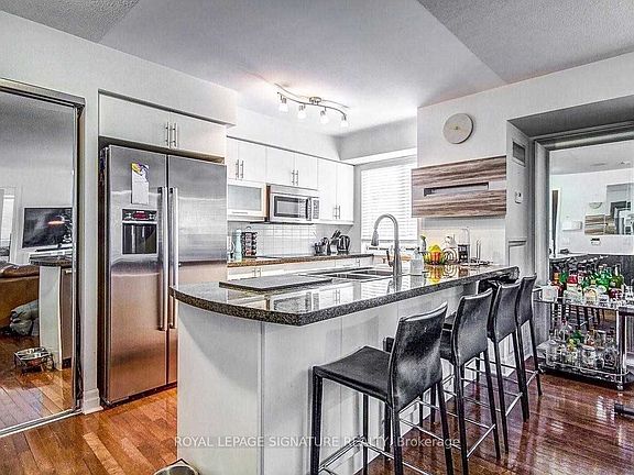 2nd image of 35 Balmuto St Unit 503