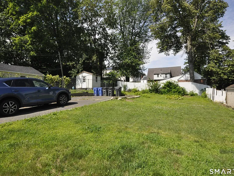 20 Mountain St — Photo 33