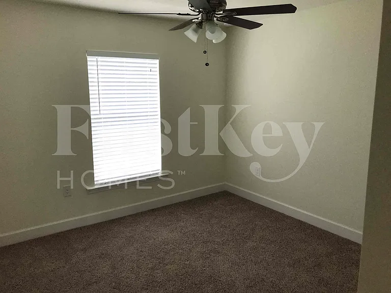 1731 NW 14th St — Photo 16