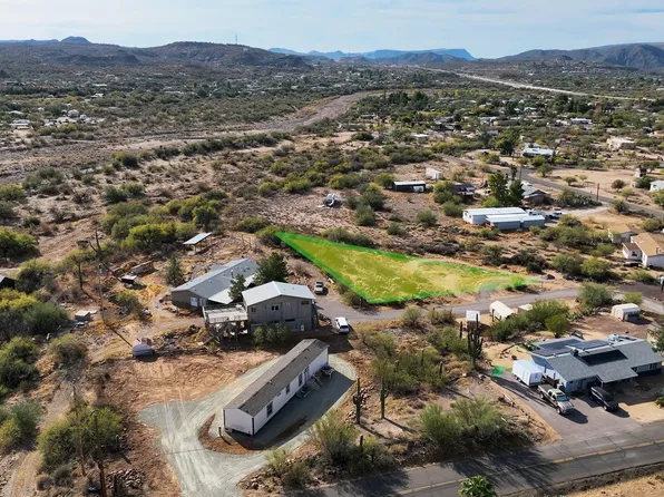 33253 S CANYON Road #18, Black Canyon City, AZ 85324