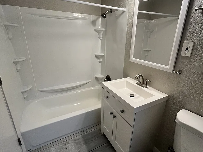 5009 NE Hazel Dell Ave — Photo 9