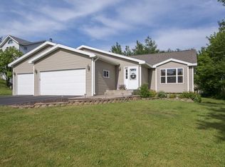1108 Almac Dr, Proctor, MN 55810
