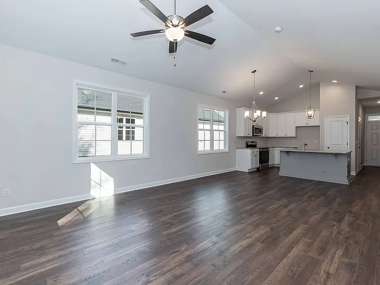220 E Granville St — Photo 18