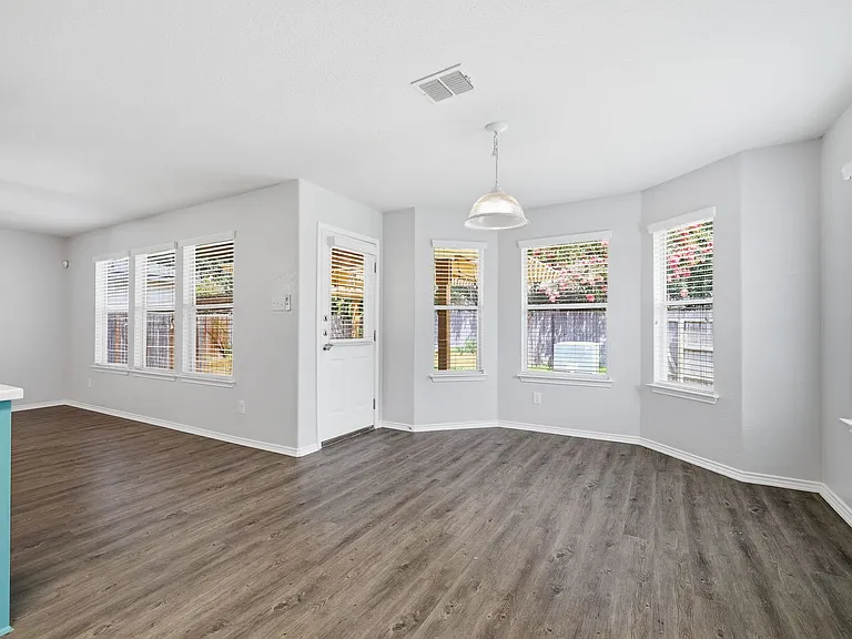 11102 Dewberry Fld — Photo 7