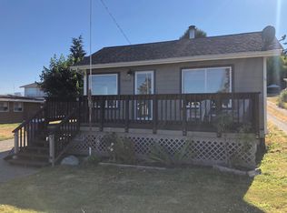 1060 Scenic Ave, Camano Island, WA 98282