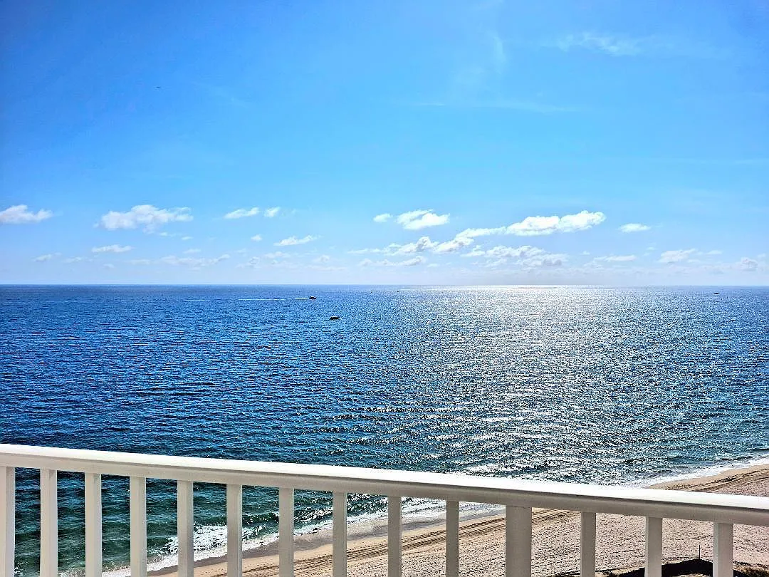 2 bed, 2.0 bath, 1781 sqft, $6,000 — Photo 2