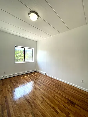 Rented by Sterling Realty Solution Inc | media 4